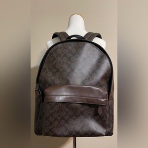 Authentic Coach backpack. Barely used. Great condition.